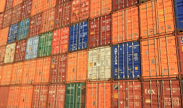 Unlock Affordable Vehicle Shipping: Broker Role & Accurate Cost Calculator